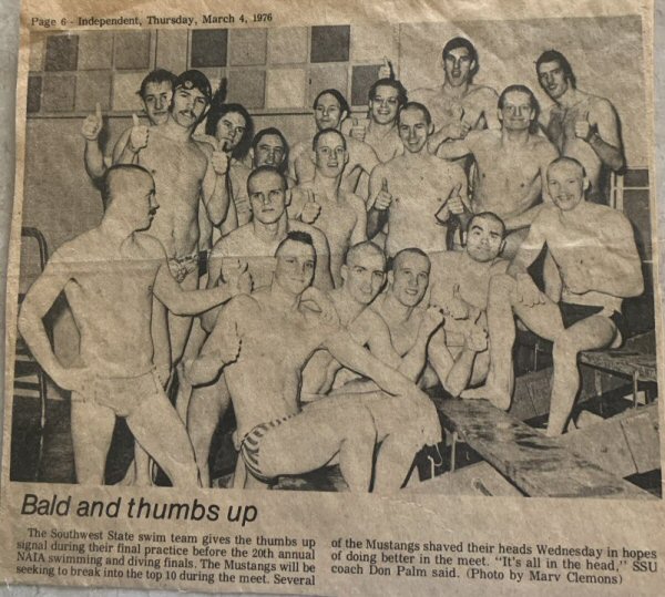 1976-team-picture-with-shaved-heads-small.jpg