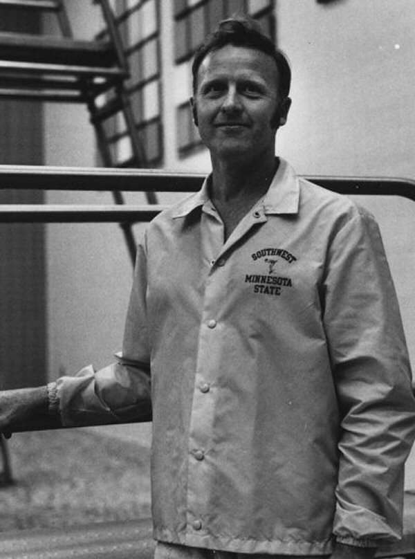 ConEckstrom-small.jpg