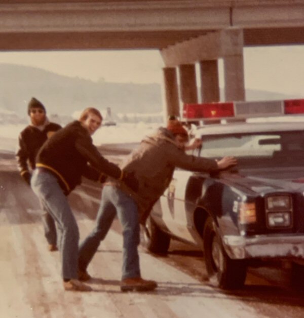 Pete-Stalik-and-Don-Eagan-police-car-small.jpg